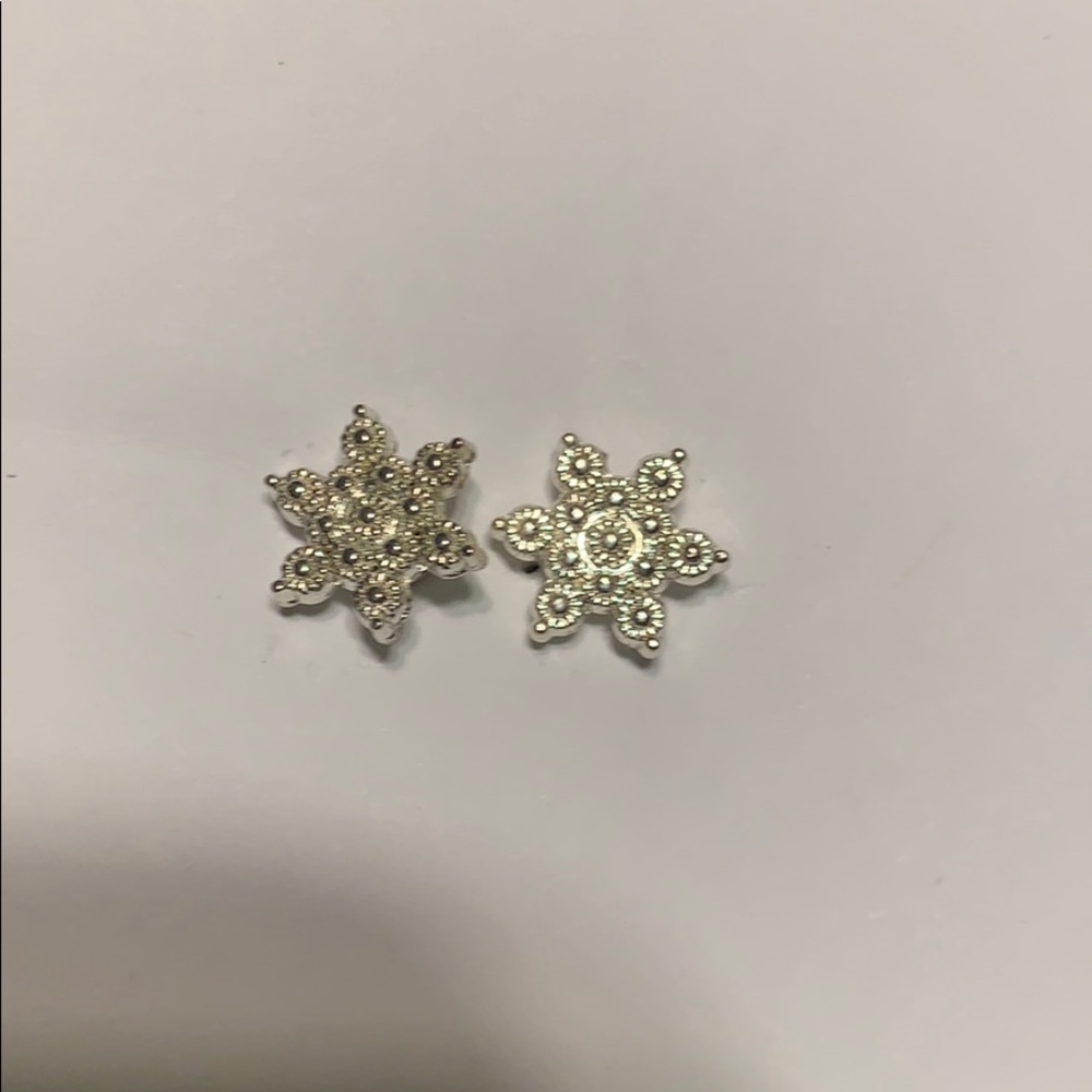 Sterling silver snowflake earrings